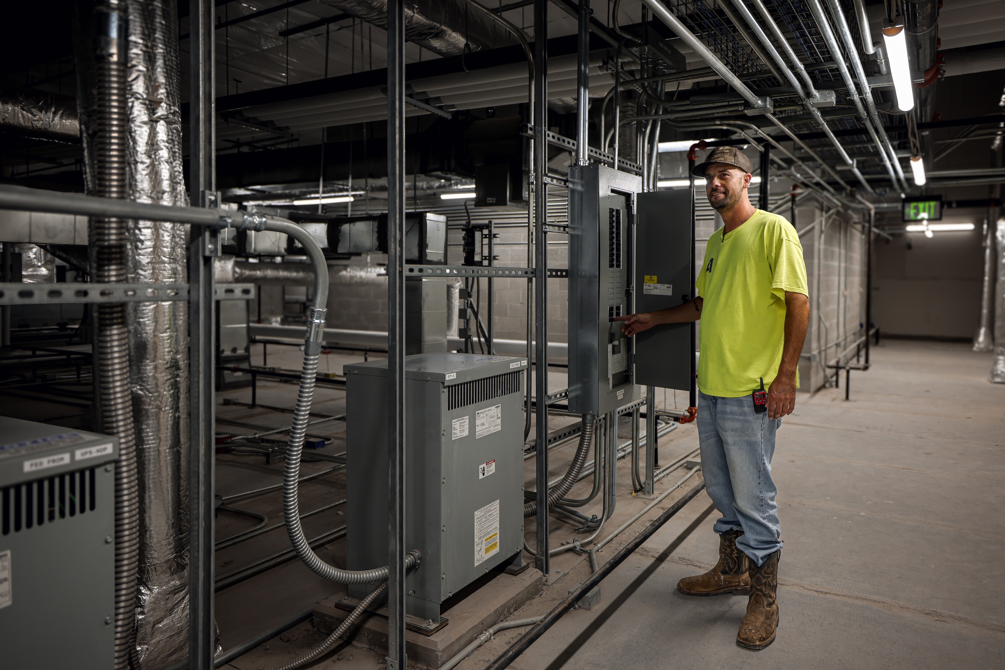 A1 Electric Crew - Ward Co